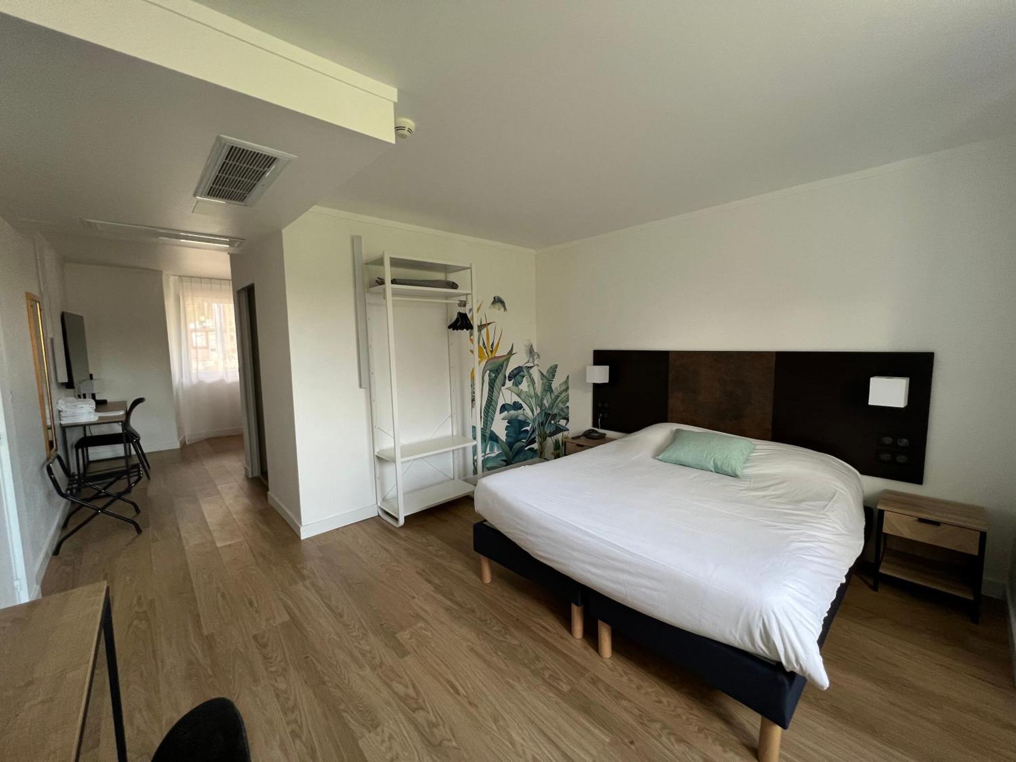 Hotel Abbaye Du Golf De Lesigny מראה חיצוני תמונה